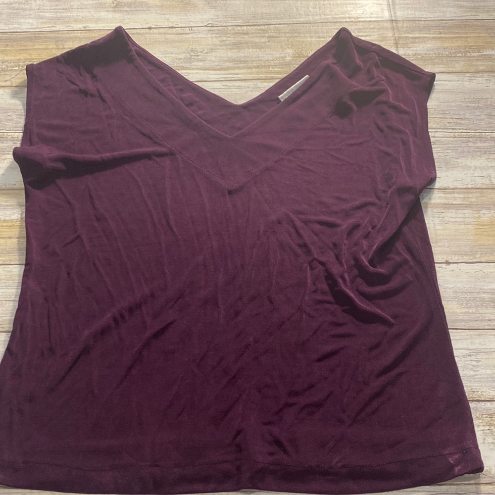Chicos Travelers Plum Short Sleeve Top Sz 0= S